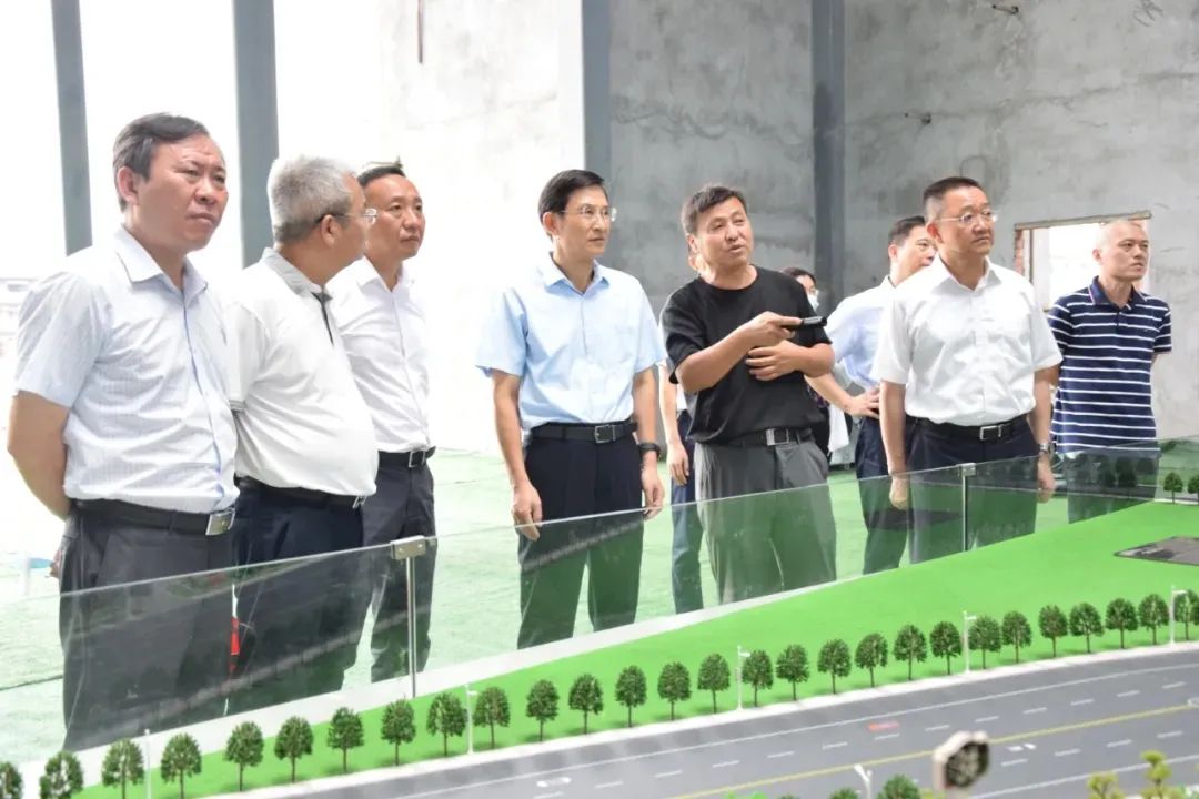 eca73fb221514929c7e888e38a3aa414