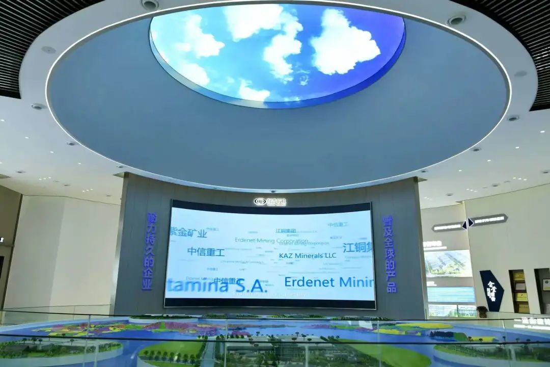 417c51b2bb97bf93ed67e157d26a485c