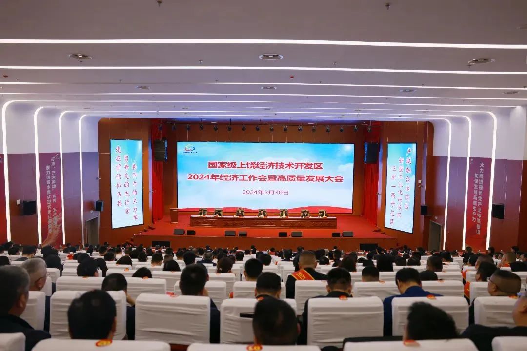 ed5733a39be7b4aa9c0a7f7bb153c076